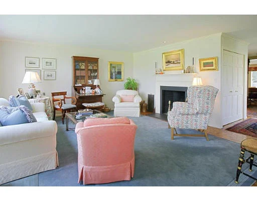 Unit for sale at 31 Fairgreen Place, Brookline, MA 02467
