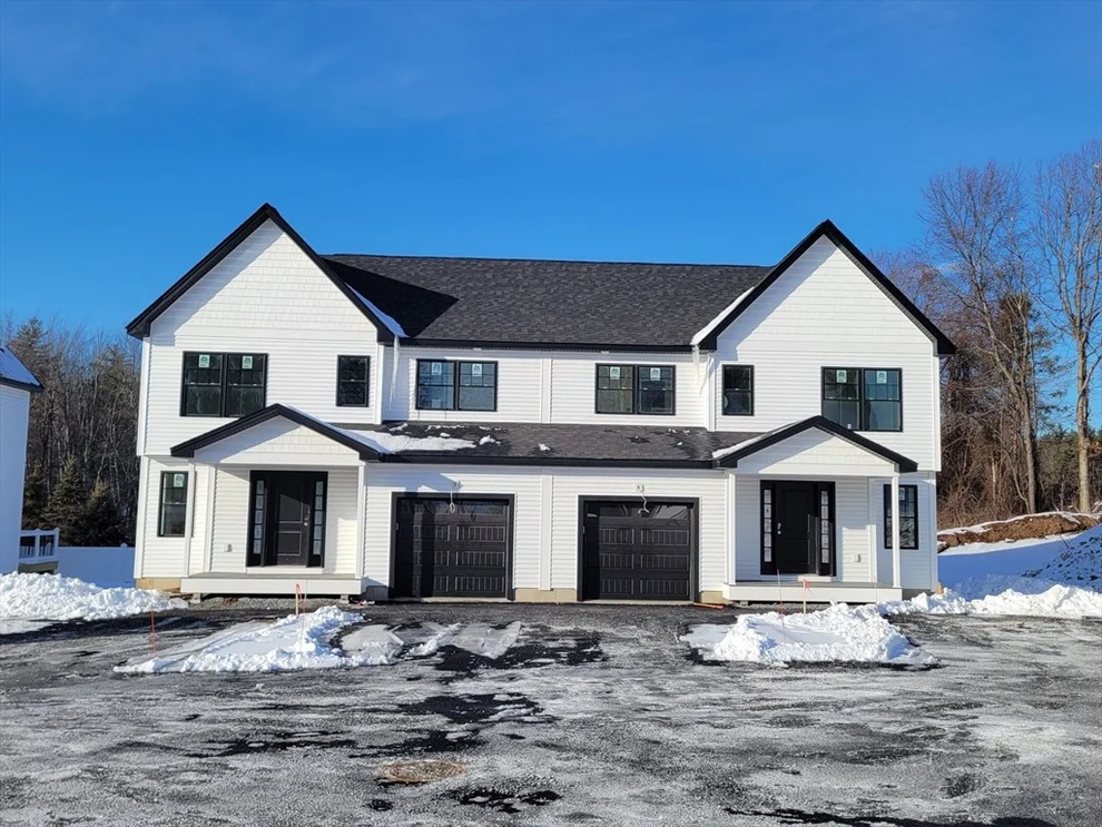 Unit for sale at 711 Massachusetts Avenue, Lunenburg, MA 01462