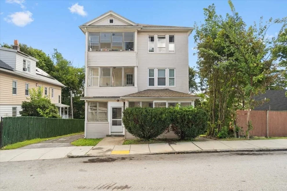 Unit for sale at 121 Illinois St, Worcester, MA 01603