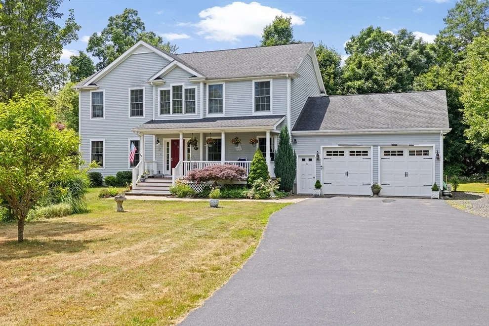 Unit for sale at 15 Quonahassit Trl, Cohasset, MA 02025