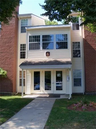 Unit for sale at 6 Walden Drive, Natick, MA 01760