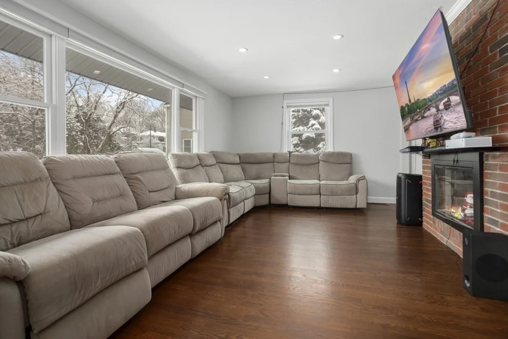 Unit for sale at 51 Spring St, Stoneham, MA 02180