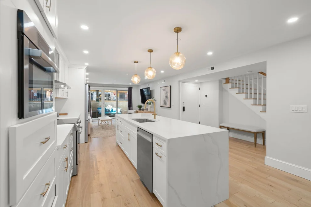 Unit for sale at 5 Worcester Sq, Boston, MA 02118