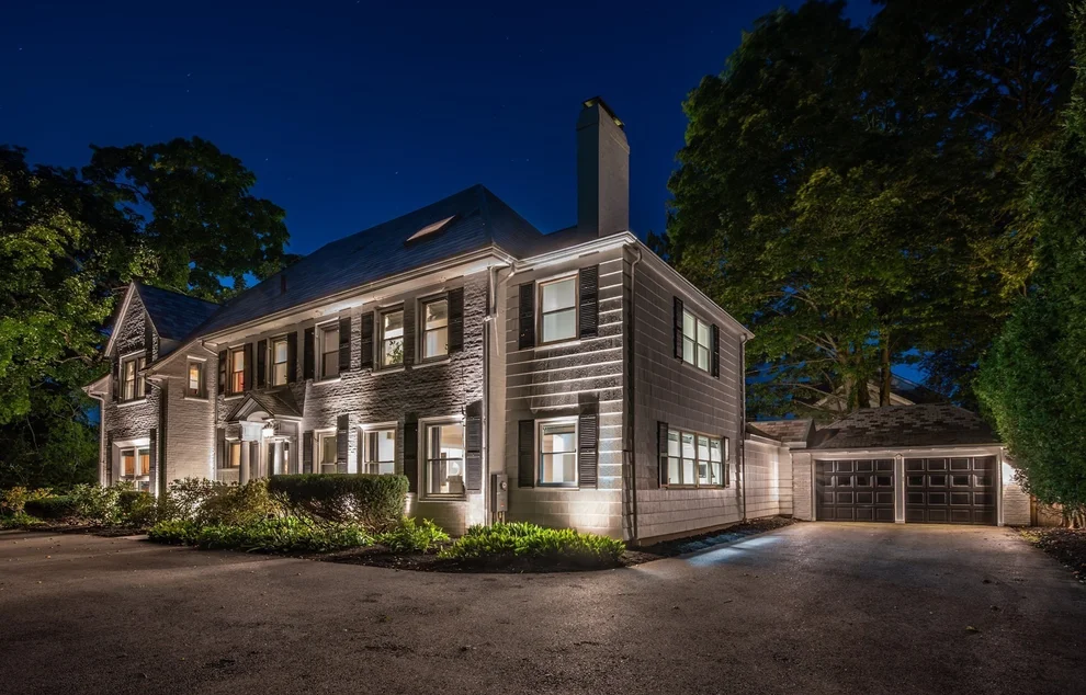 Unit for sale at 1175 Centre St, Newton, MA 02459