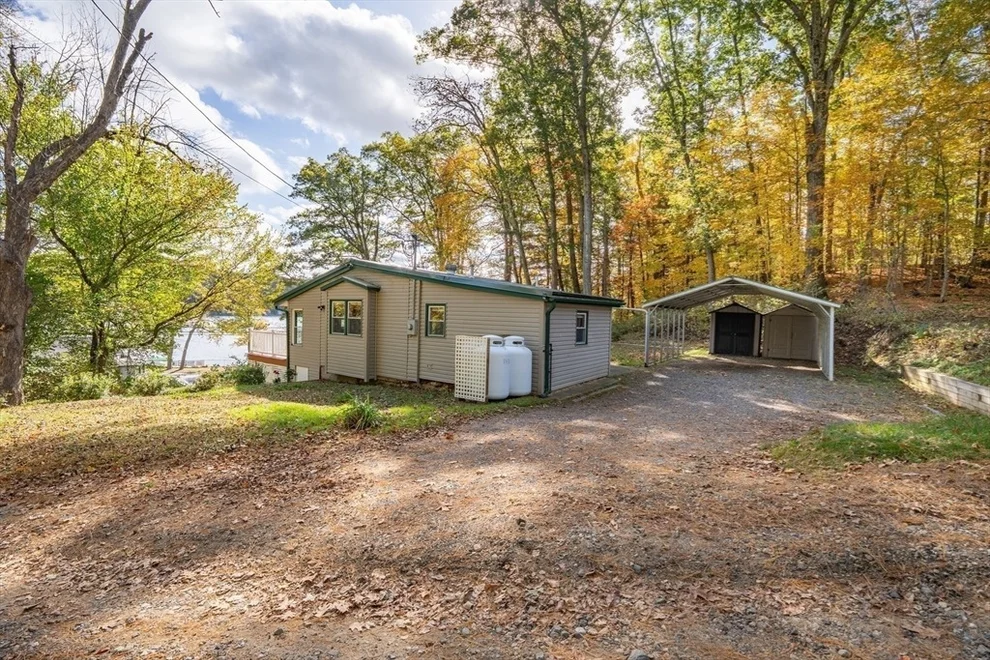 Unit for sale at 9 Chandler Rd, Holland, MA 01521