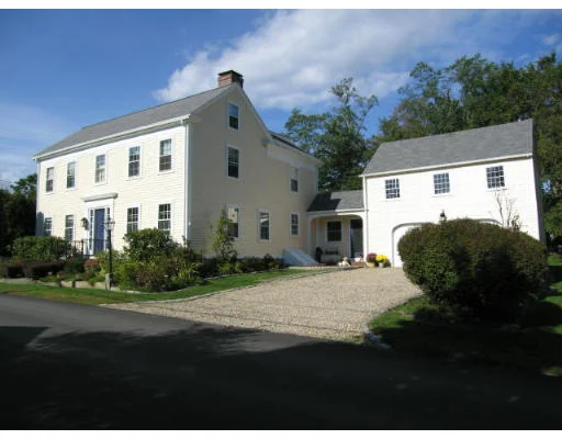 Unit for sale at 2 Dodge St, Essex, MA 01929