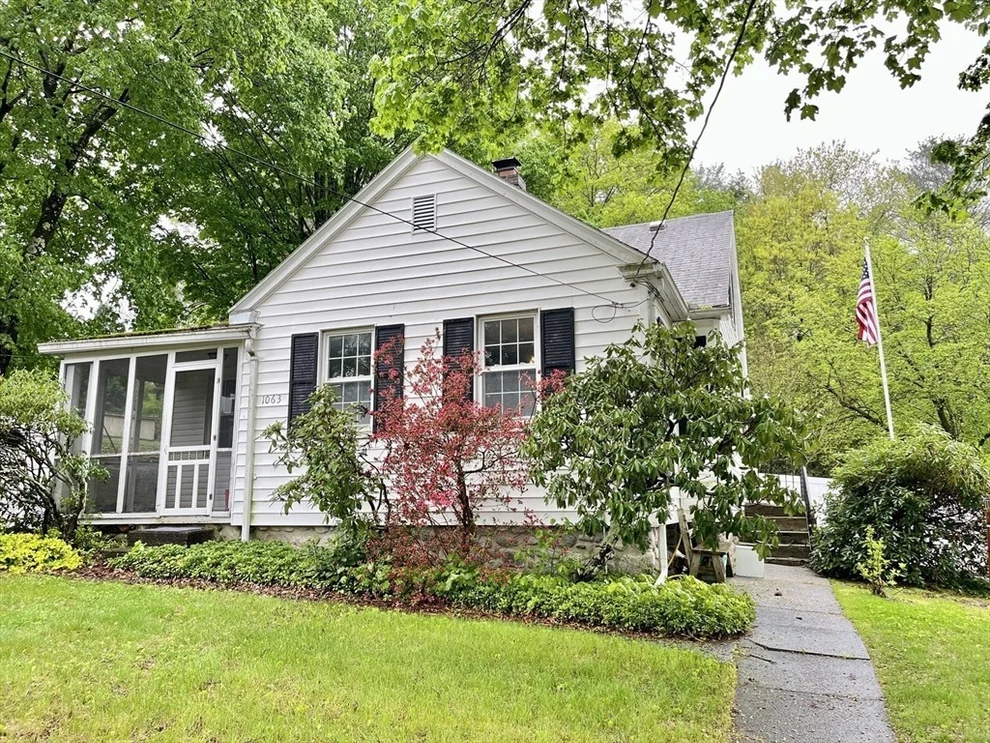 Unit for sale at 1063 Hill St, Northbridge, MA 01588