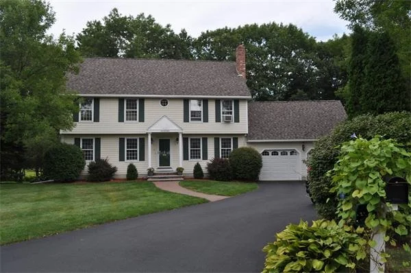 Unit for sale at 17 Messinia Dr, Andover, MA 01810
