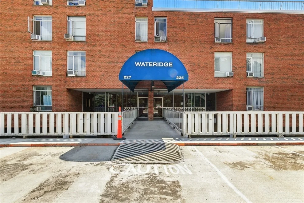 Unit for sale at 227 Coolidge Ave, Watertown, MA 02472