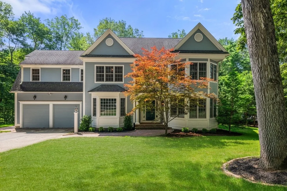 Unit for sale at 11 Philemon Whale Ln, Sudbury, MA 01776