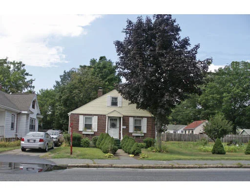 Unit for sale at 633 Hollis Street, Framingham, MA 01702