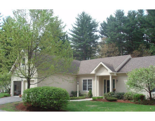 Unit for sale at 6 Chestnut Ln, Bedford, MA 01730