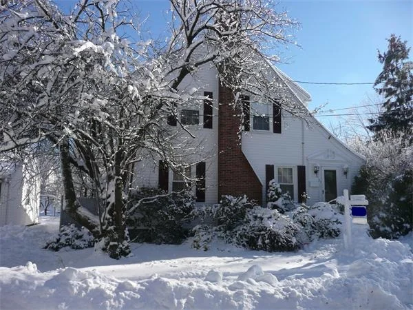 Unit for sale at 11 Washington Street, Milton, MA 02186