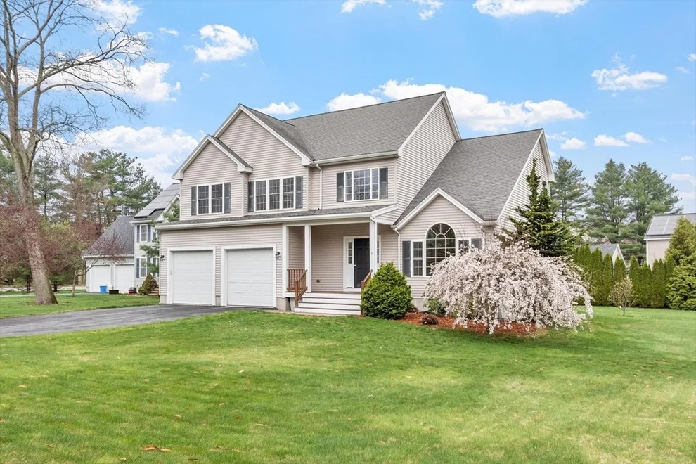 Unit for sale at 4 Henley Rd, Acton, MA 01720