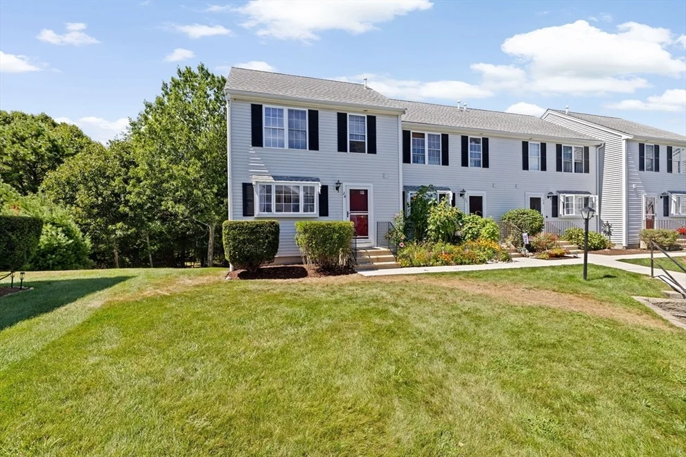 Unit for sale at 2697 Cranberry Hwy, Wareham, MA 02571