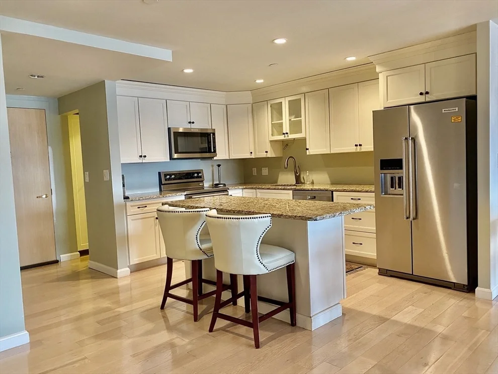 Unit for sale at 2001 Marina Drive, Quincy, MA 02171