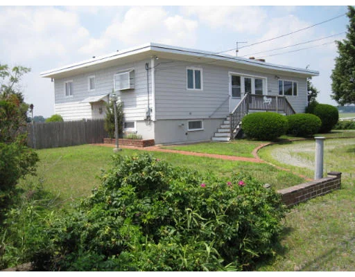 Unit for sale at 226 Gurnet Rd, Duxbury, MA 02332