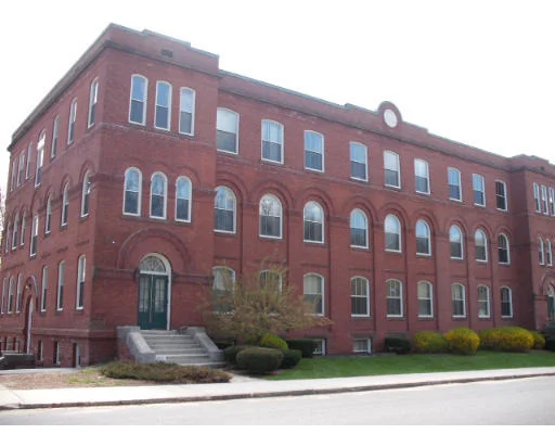 Unit for sale at 63 Illinois, Worcester, MA 01610
