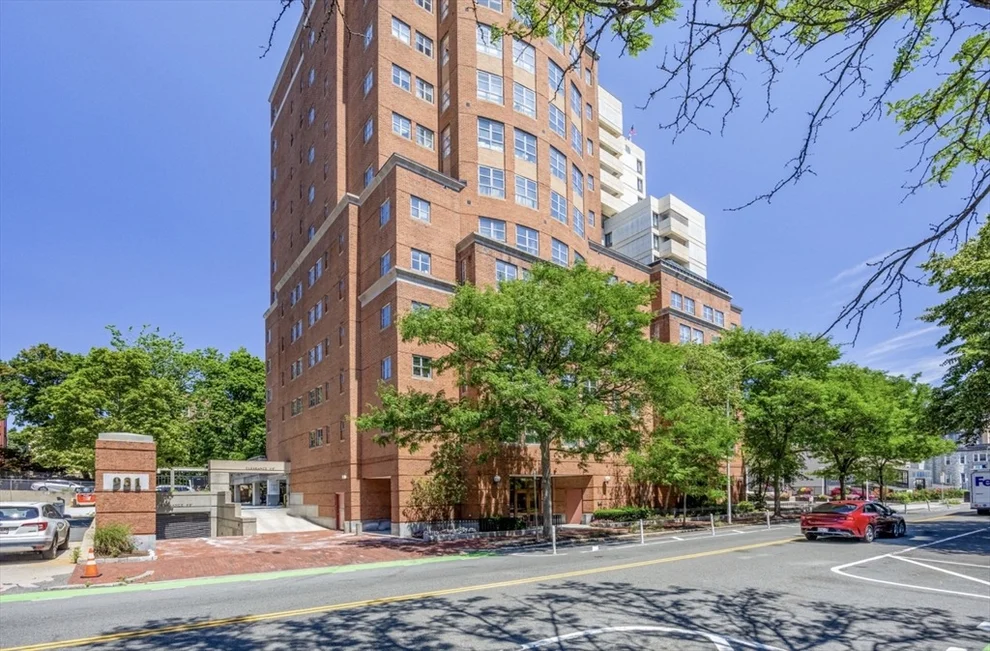 Unit for sale at 931 Massachusetts Ave, Cambridge, MA 02139
