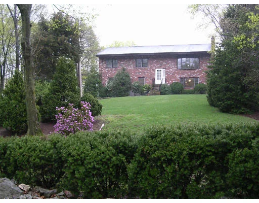 Unit for sale at 54 Hopkins St, Wakefield, MA 01880