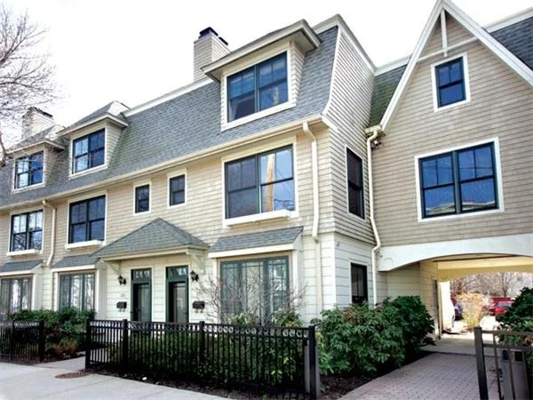 Unit for sale at 251 Cypress St, Brookline, MA 02445