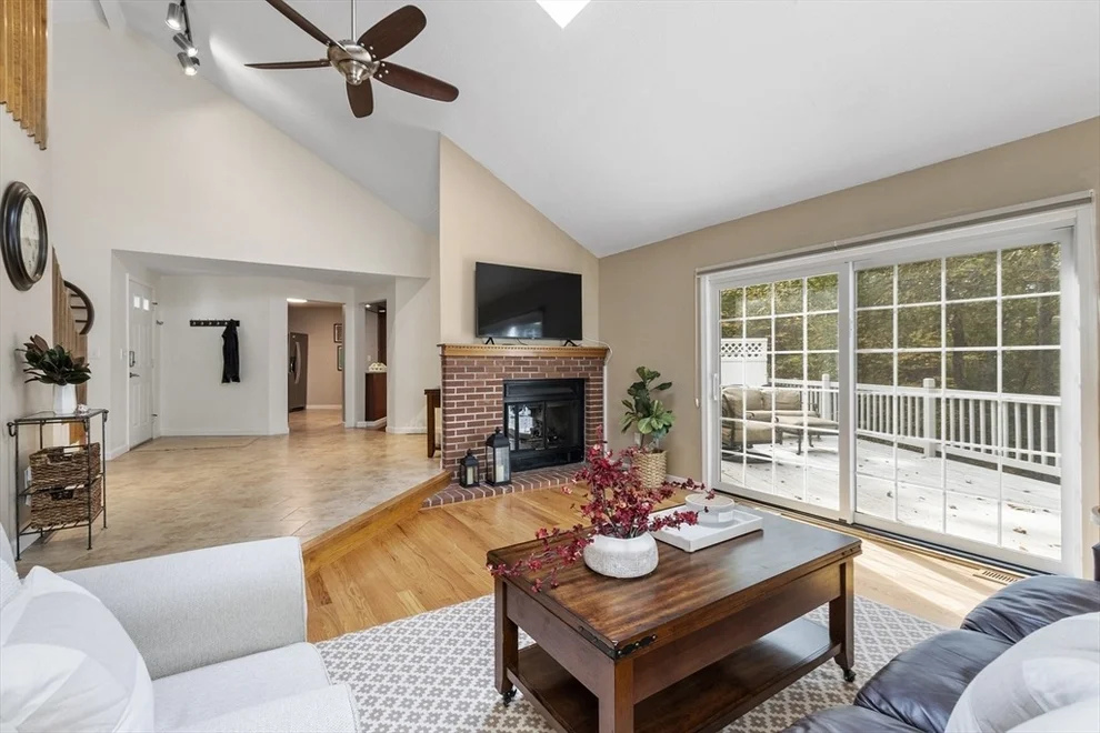 Unit for sale at 18B Pilgrim Dr, Westford, MA 01886