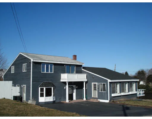 Unit for sale at 1 Bunker Hill Rd, Ipswich, MA 01938