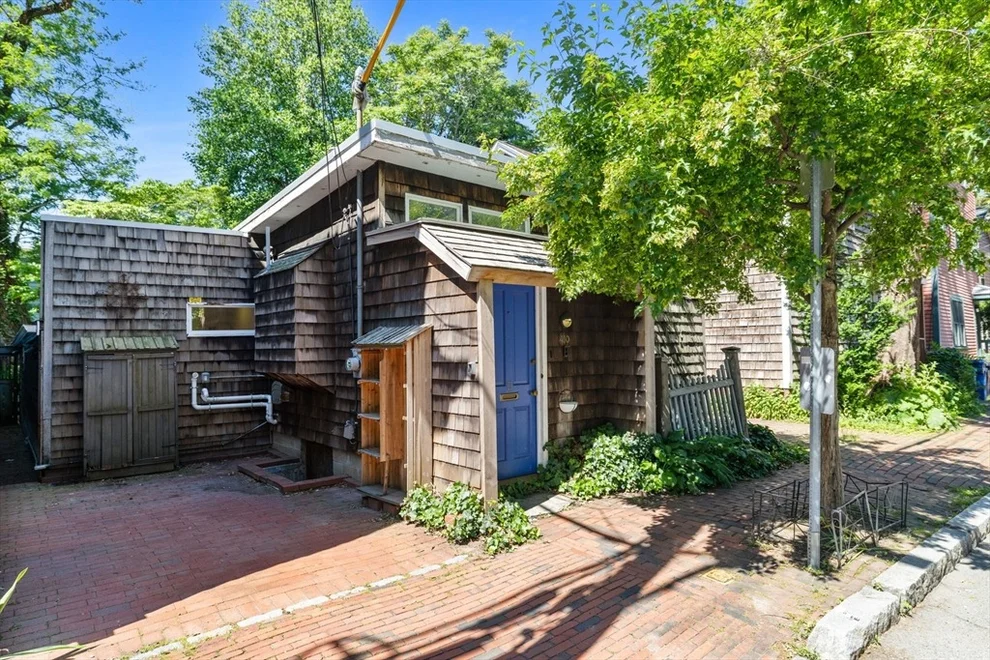 Unit for sale at 410 Franklin Street, Cambridge, MA 02139