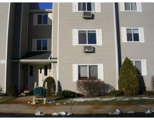 Unit for sale at 4 Erick Rd, Mansfield, MA 02048