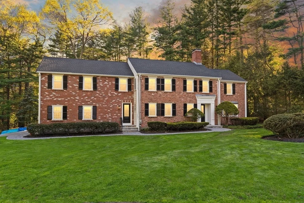 Unit for sale at 35 Grey Lane, Lynnfield, MA 01940