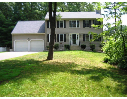 Unit for sale at 112 Lewis St, Franklin, MA 02038