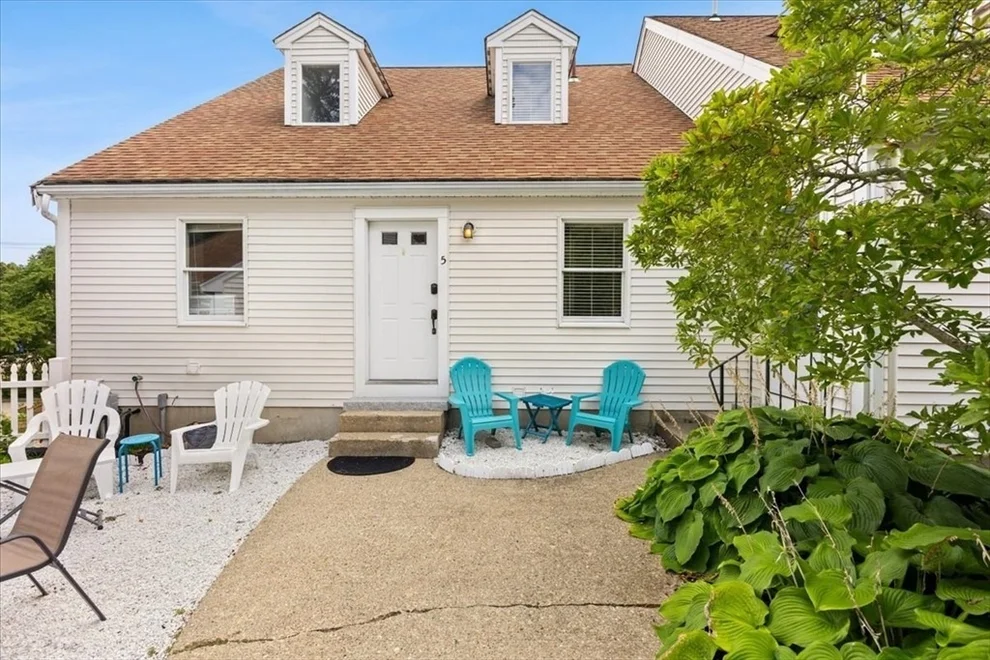 Unit for sale at 10 Enterprise St, Duxbury, MA 02332