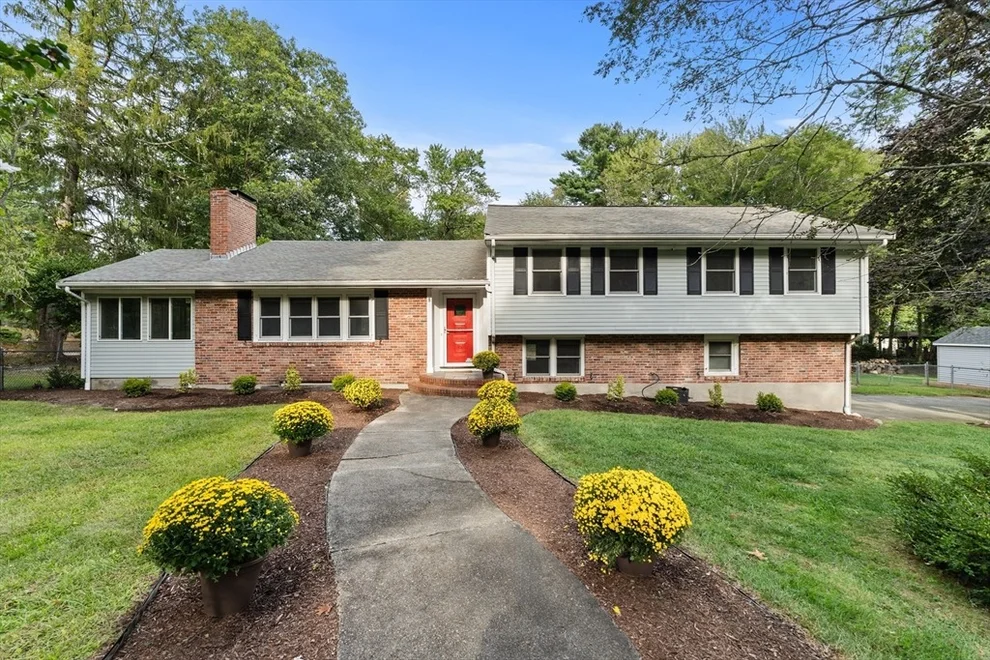 Unit for sale at 8 Karen Pines St, Dedham, MA 02026