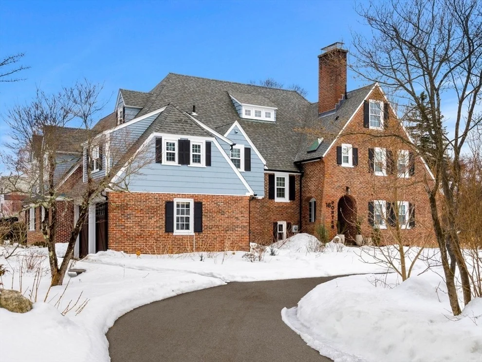Unit for sale at 16 Porter Road, Andover, MA 01810