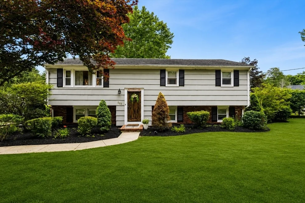 Unit for sale at 563 Summer St, East Bridgewater, MA 02333