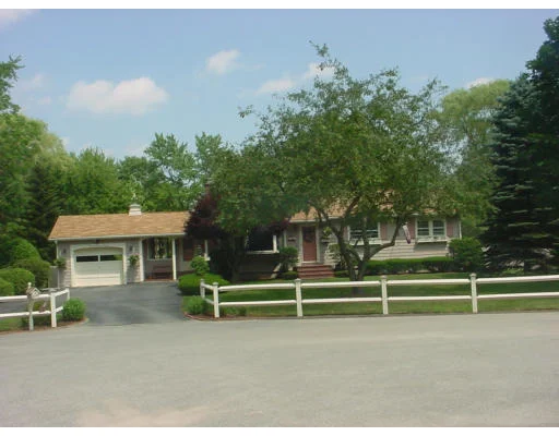 Unit for sale at 14 Fenwick Drive, Chelmsford, MA 01824