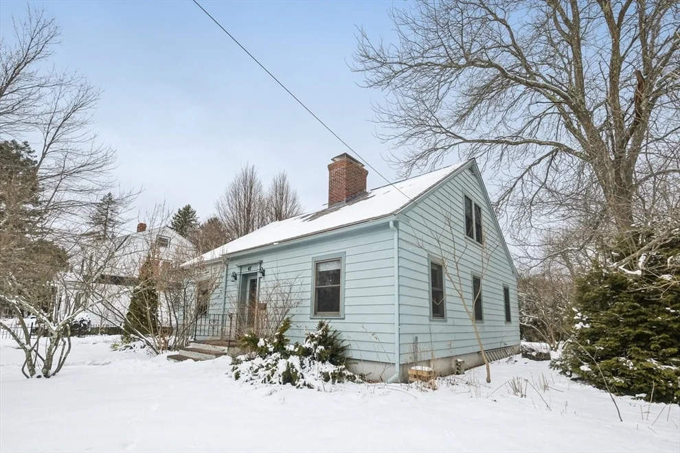 Unit for sale at 47 Florence St, Hudson, MA 01749