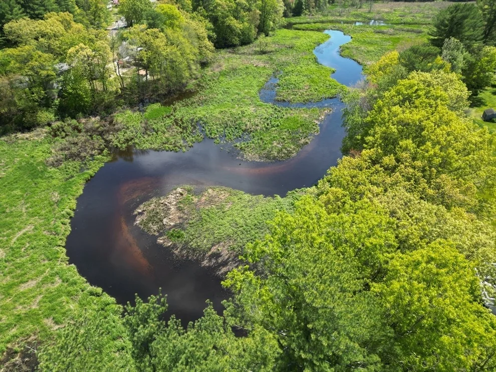 Unit for sale at 40 Dufresne Dr, Tewksbury, MA 01876