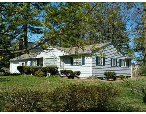 Unit for sale at 46 Douglass Road, Lynnfield, MA 01940