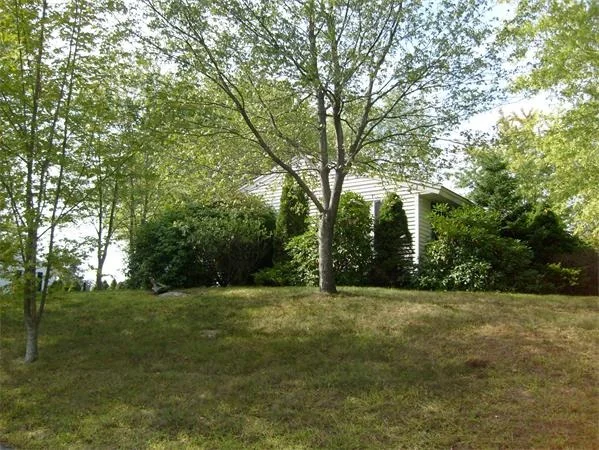 Unit for sale at 16 Butternut Ave, Peabody, MA 01960