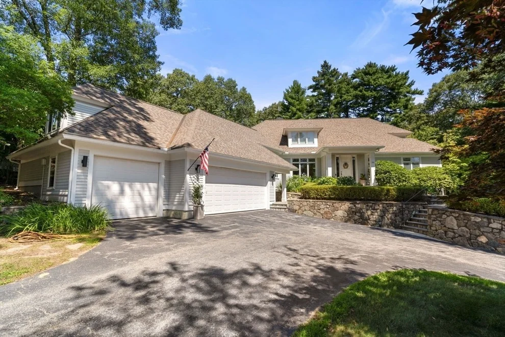 Unit for sale at 10 Hawk Hill Ln, Ipswich, MA 01938