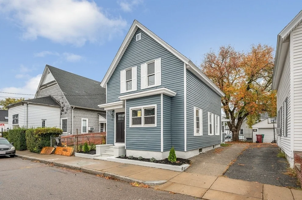 Unit for sale at 43 Blossom St, Lowell, MA 01852