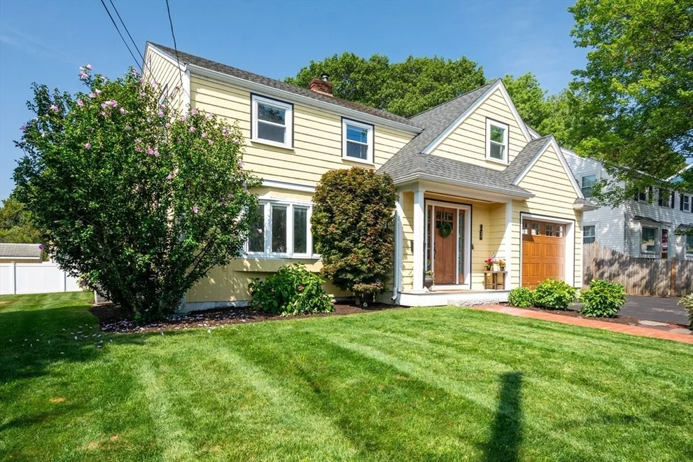 Unit for sale at 29 Alan Dale Rd, Medford, MA 02155