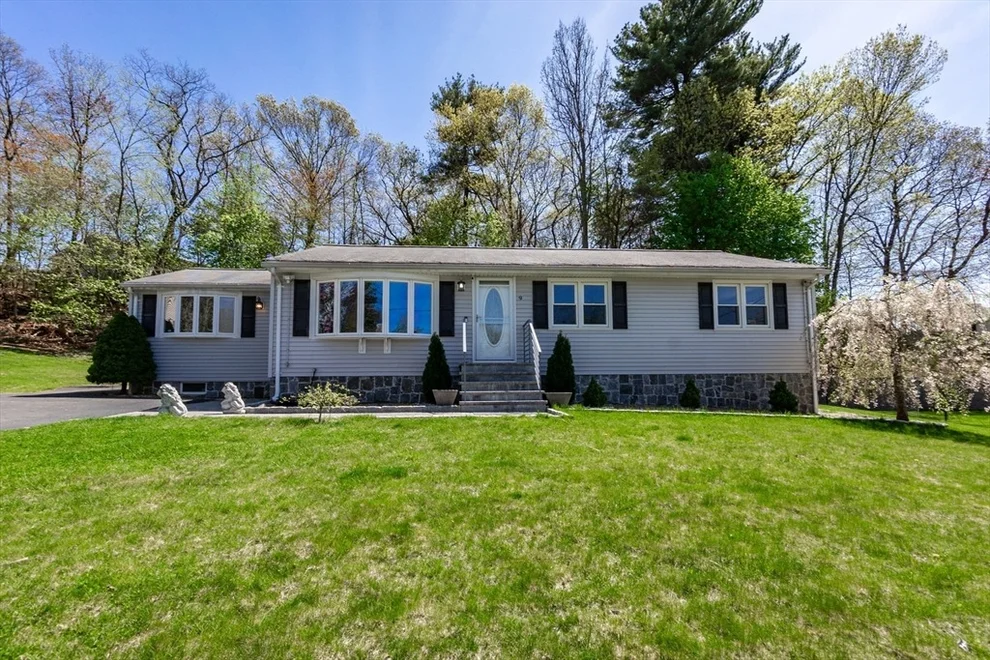 Unit for sale at 9 Oran Circle, Peabody, MA 01960