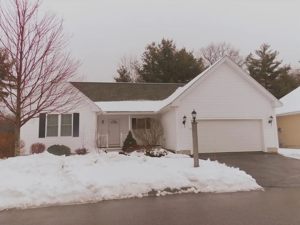 Unit for sale at 13 Dunrobin Cir, Methuen, MA 01844