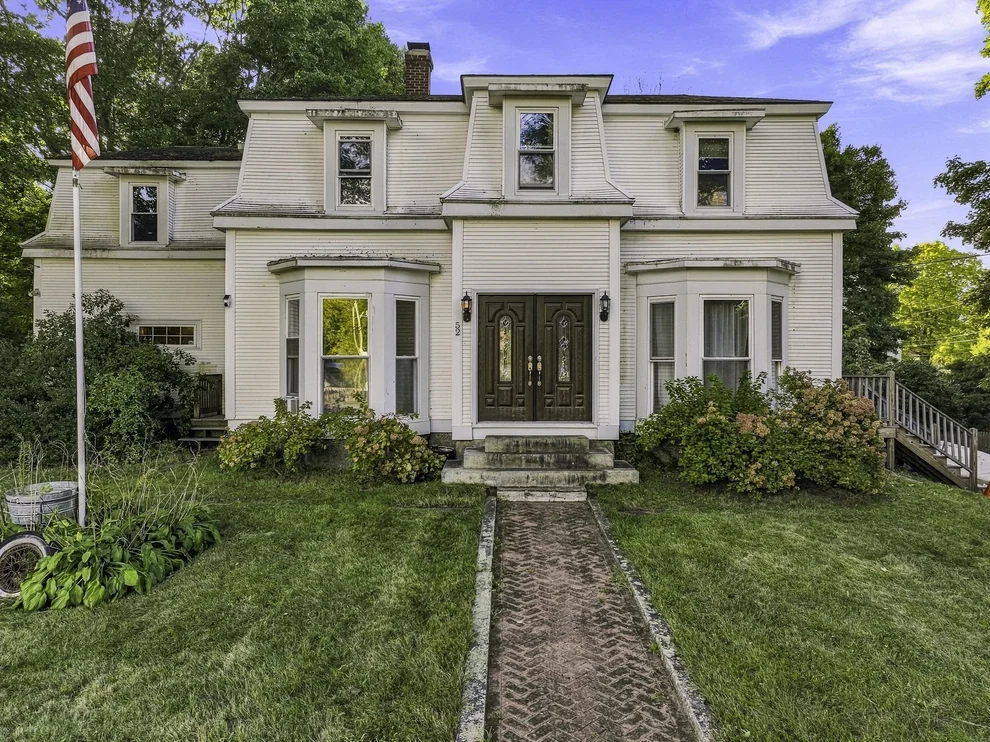Unit for sale at 52 Central St, Millville, MA 01529
