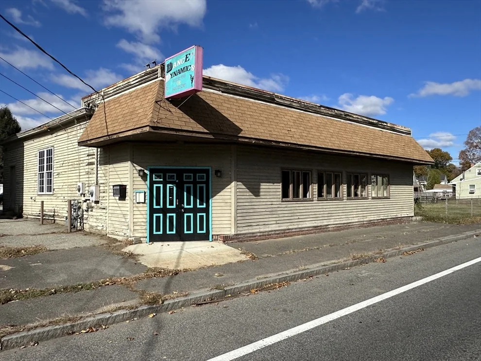 Unit for sale at 386 Chicopee Street, Chicopee, MA 01013