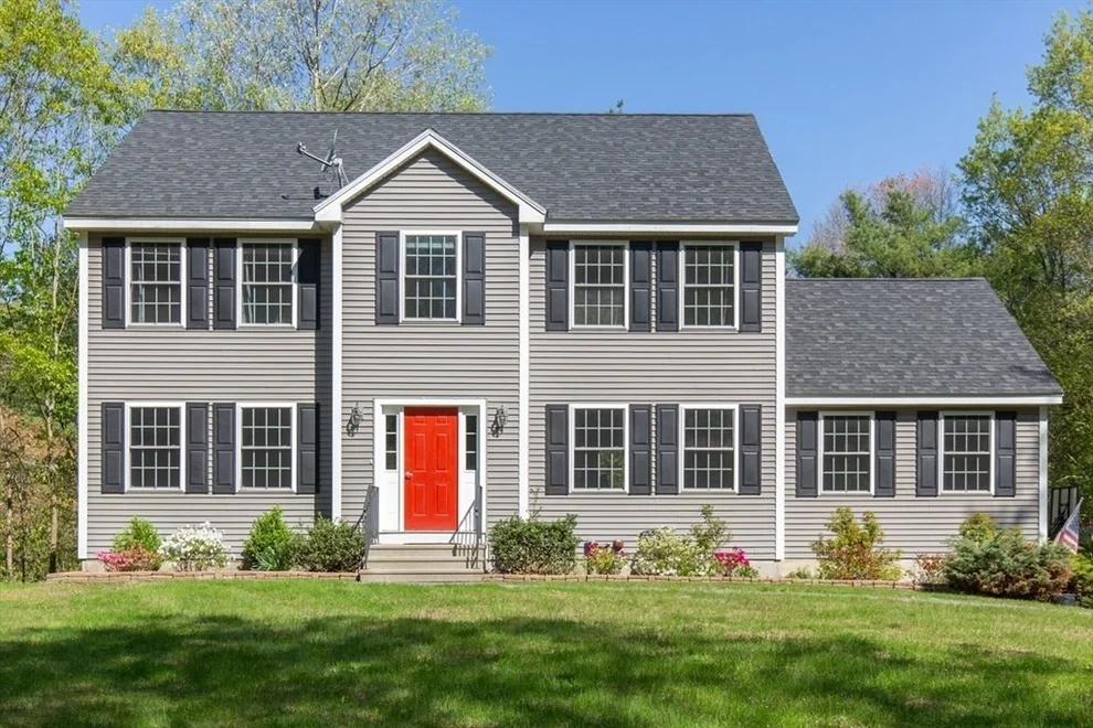 Unit for sale at 24 Robinson Ln, Pelham, NH 03076