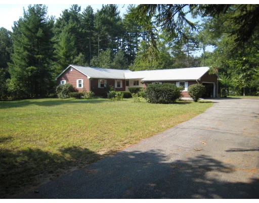 Unit for sale at 18 Golden Brook Rd, Windham, NH 03087