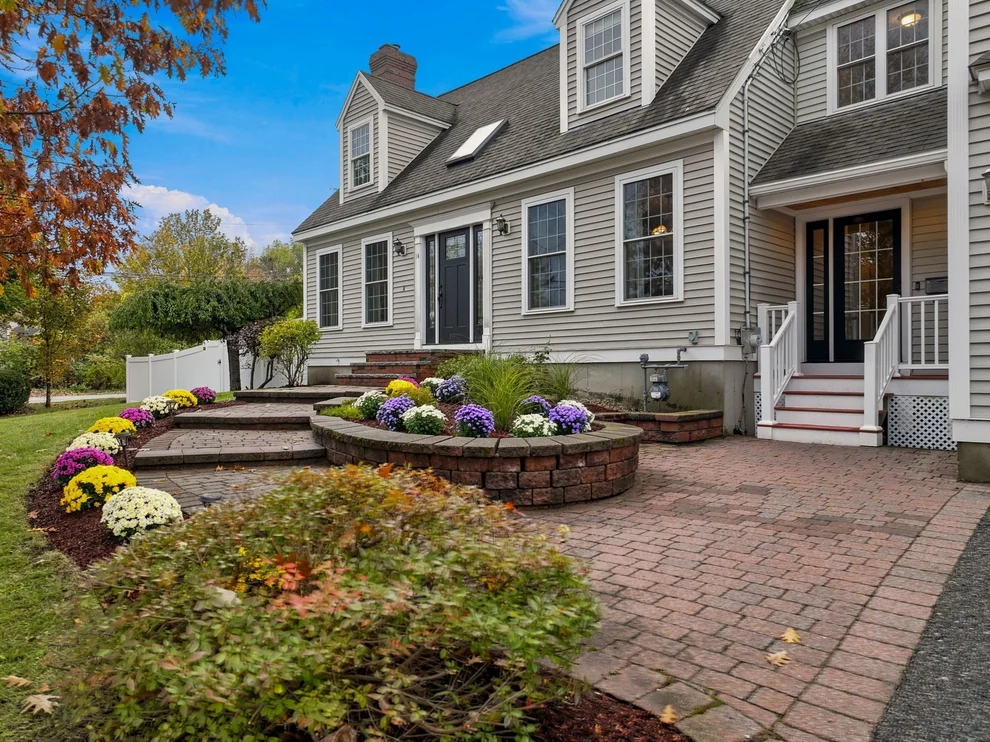 Unit for sale at 14 South Hampton Rd, Amesbury, MA 01913
